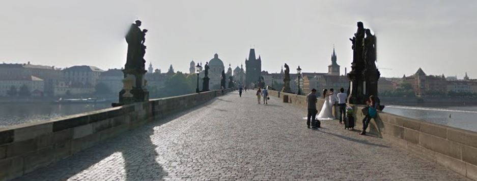 Kaarlensilta - Prahan historiallinen puolen kilometrin silta - Euroopan  lentokentät
